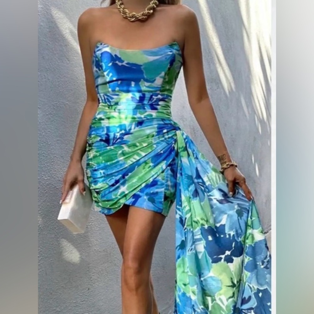 Asymmetrical Strapless Floral Dress in Blue and Green